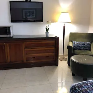 Zona Dorada Aparthotel